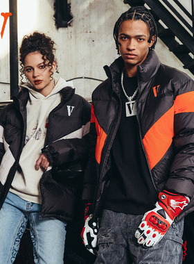 VLONE V形撞色 背后标语slogan 冬季运动立体剪裁 无帽面包羽绒服