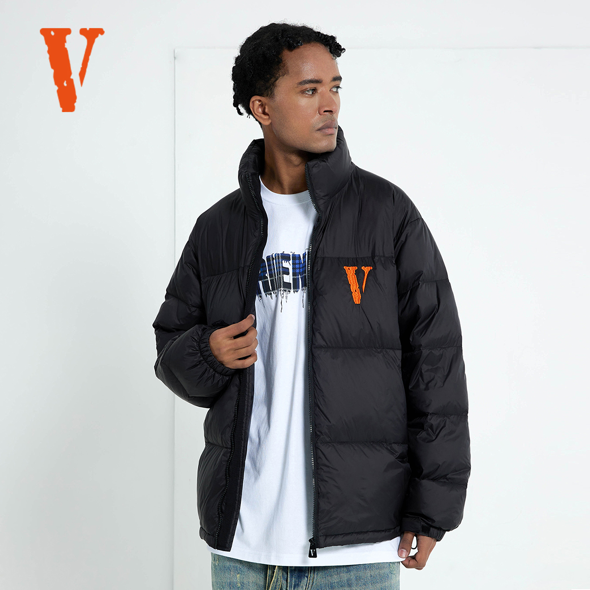 VLONE哥特刺绣立领长袖字母无帽立领拉链宽松羽绒服情侣款黑橙