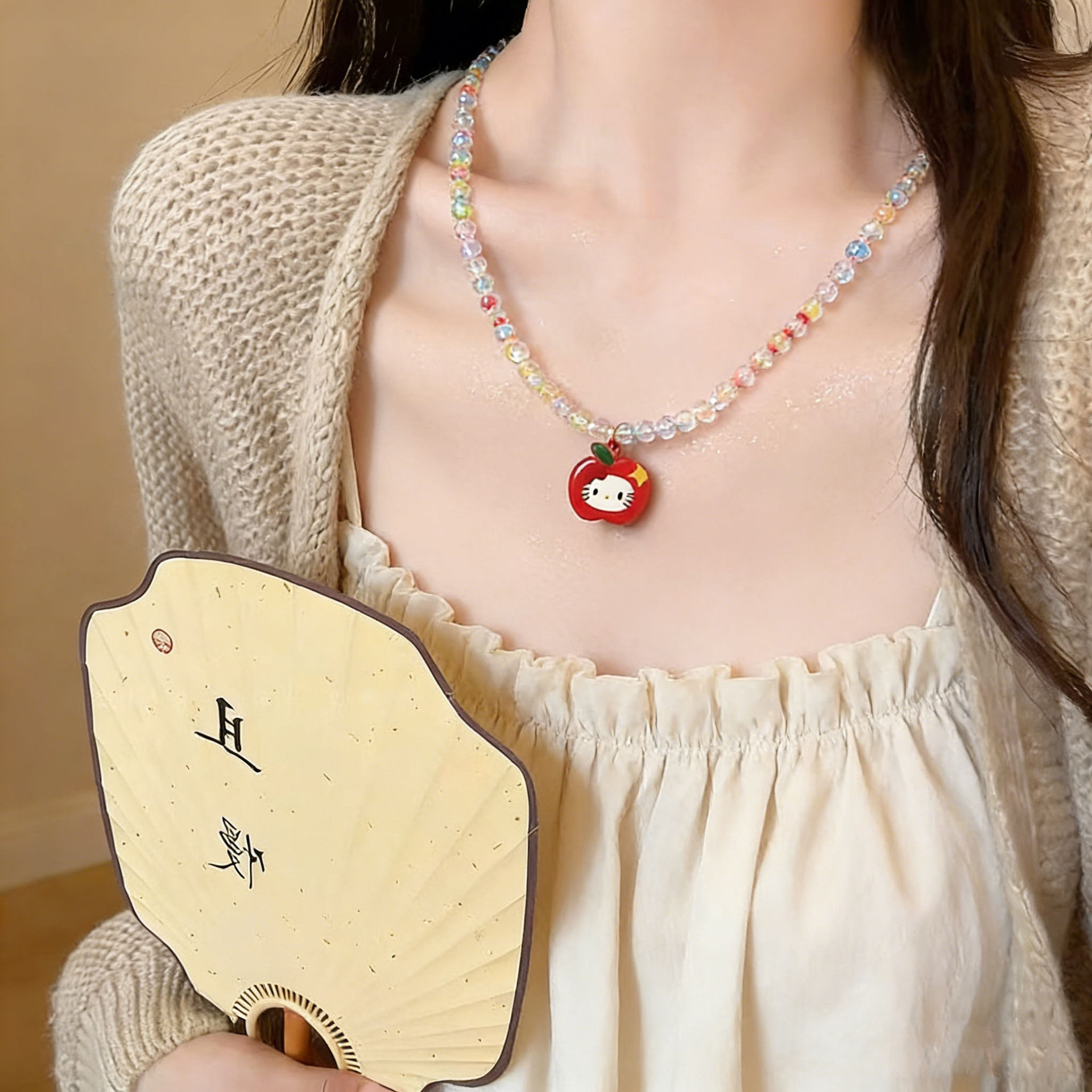 彩色串珠可爱少女心苹果KT猫吊坠项链女短锁骨链小众气质时尚颈链