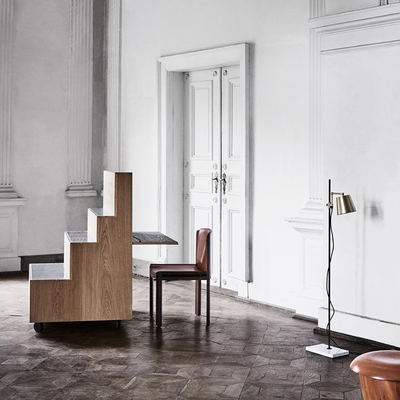 Karakter进口简约书桌