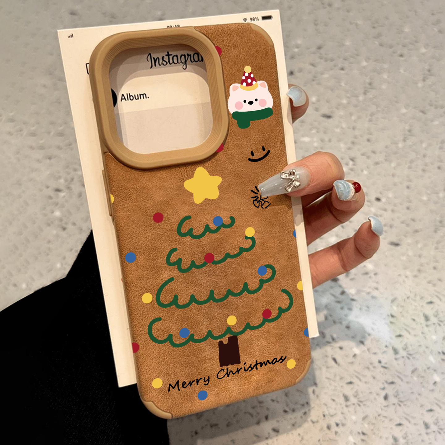 适用苹果手机壳翻毛皮狗狗圣诞树