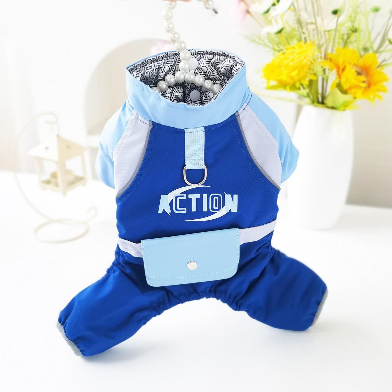 狗狗衣服秋冬装厚款棉服三防冲锋四脚衣腰包小型犬宠物可牵引比熊