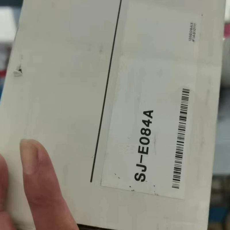 基恩士SJ-E084A全新原装正品静电棒，有需要联系，更多静