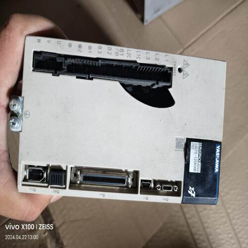 [德峰]安川伺服驱动器SGD7S-120A00B202功能包好运费到