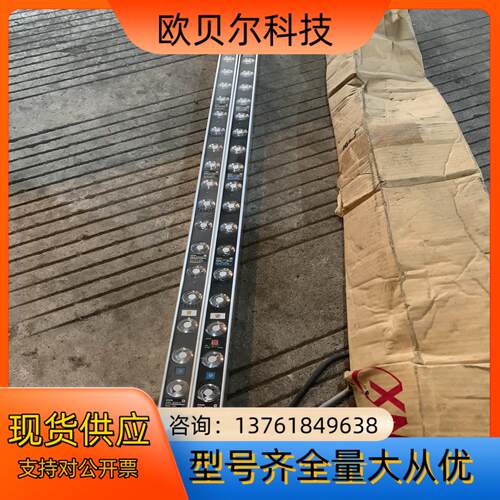 仓库旮旯里找出的一对SUNX光栅NA40-20P/D，东西是