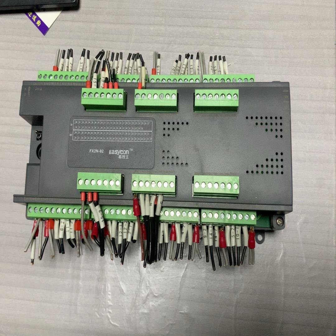 FX2N-92MR-2AD-2DA继电器 易控王 成色好 实