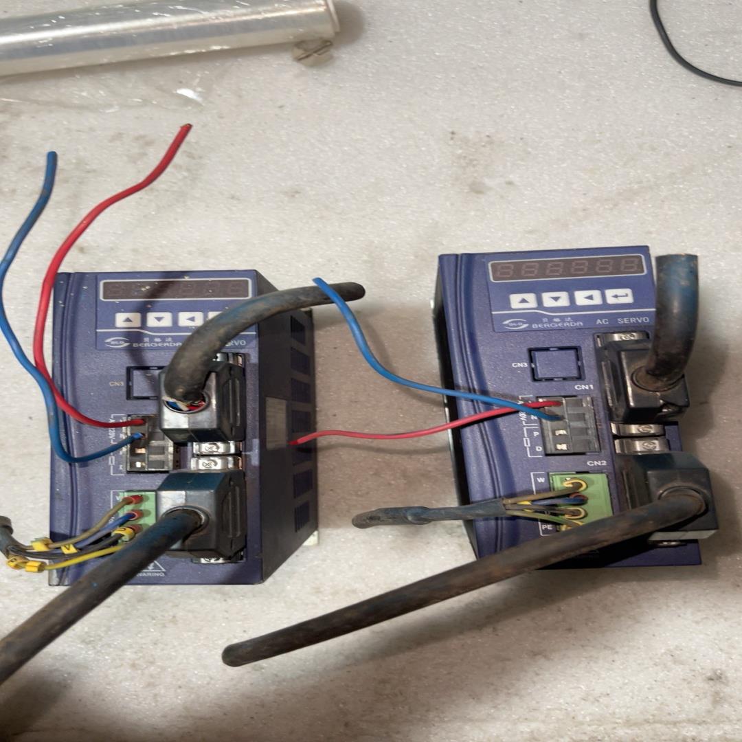 [德峰]贝格达伺服驱动器两台SDB08NK0A