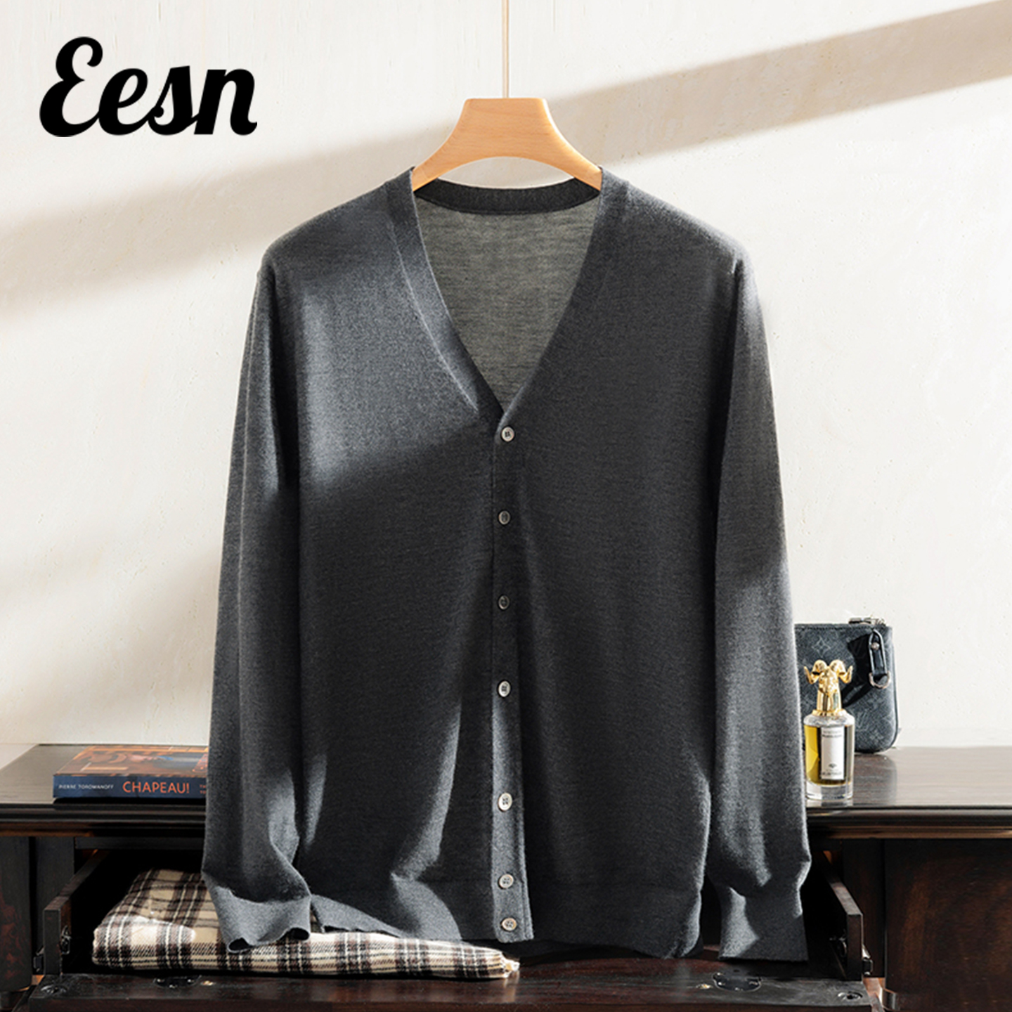 高品质商务精纺V领100山羊绒开衫