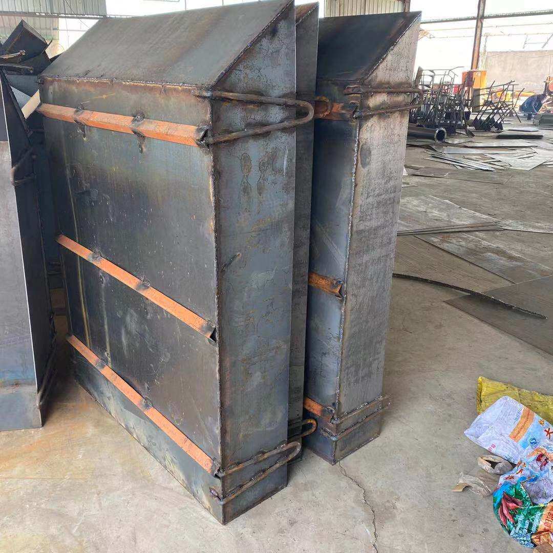 厂家山东各做建筑工地用装砖灰盘 吊车用灰盘 塔吊用灰盘 料斗