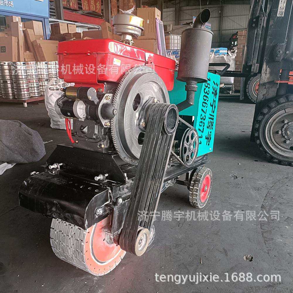 混凝土路面用自行走刻槽机多少钱台开20公分宽8公分深报价开槽机