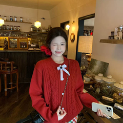 馨菲温柔别致蝴蝶结韩系甜美轻奢学院风保暖毛衣(配胸针)n00154