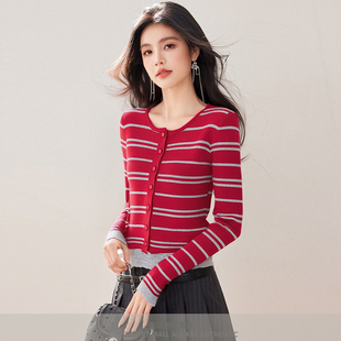 专柜春款红色撞色条纹V领针织衫女士纽扣打底修身显瘦假两件上衣