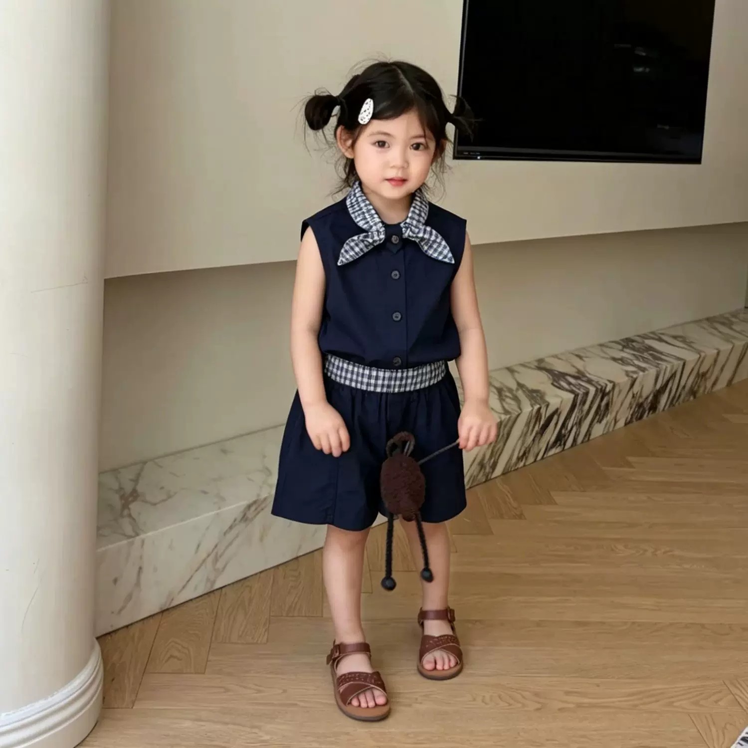 女童夏季百搭学院风格纹无袖背心