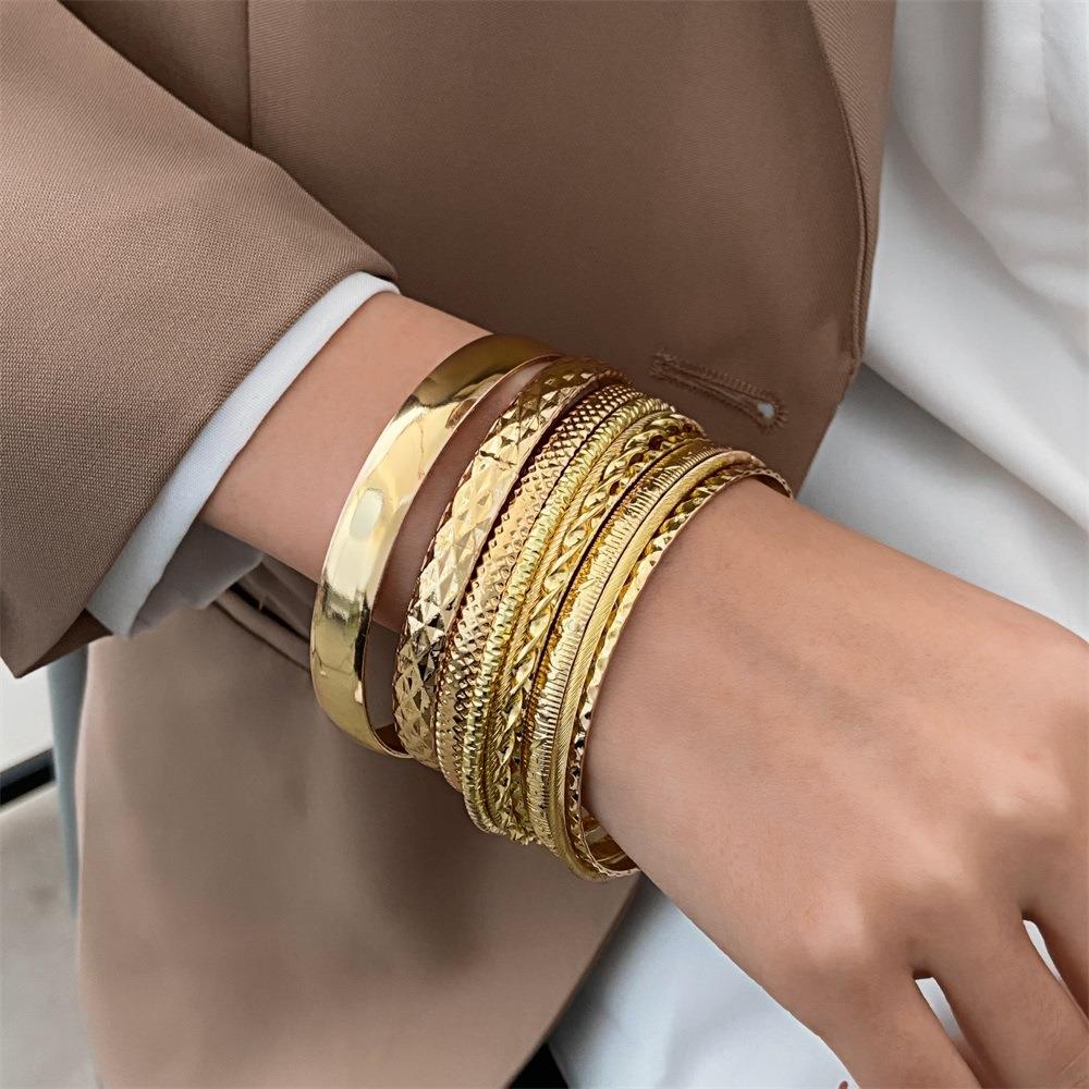 ethnic style alloy bracelet set women bangle golden 覆古手镯