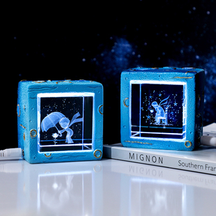 小王子发光水晶方体小夜灯桌面摆件生日礼物女生送男生同学高级感
