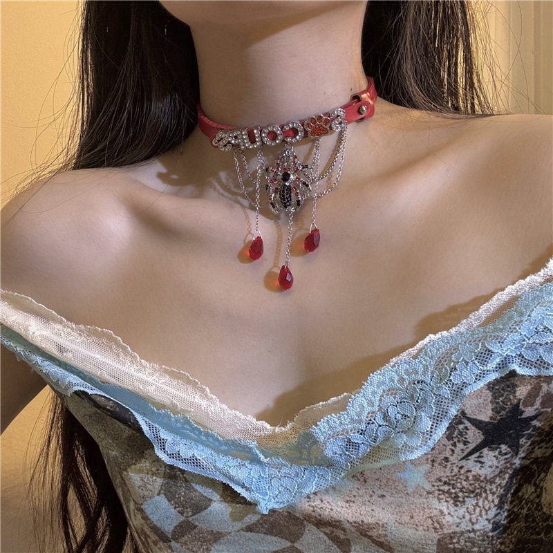 哥特辣妹红蜘蛛流苏项链