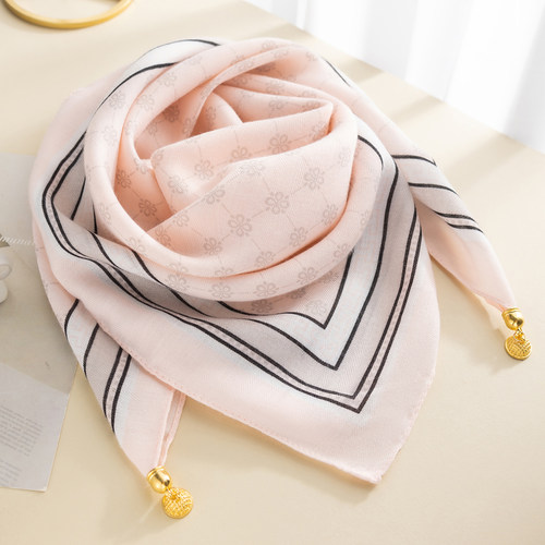 2025新款磁吸扣护颈小围巾女款丝巾三角方巾高级感护脖子秋冬围脖