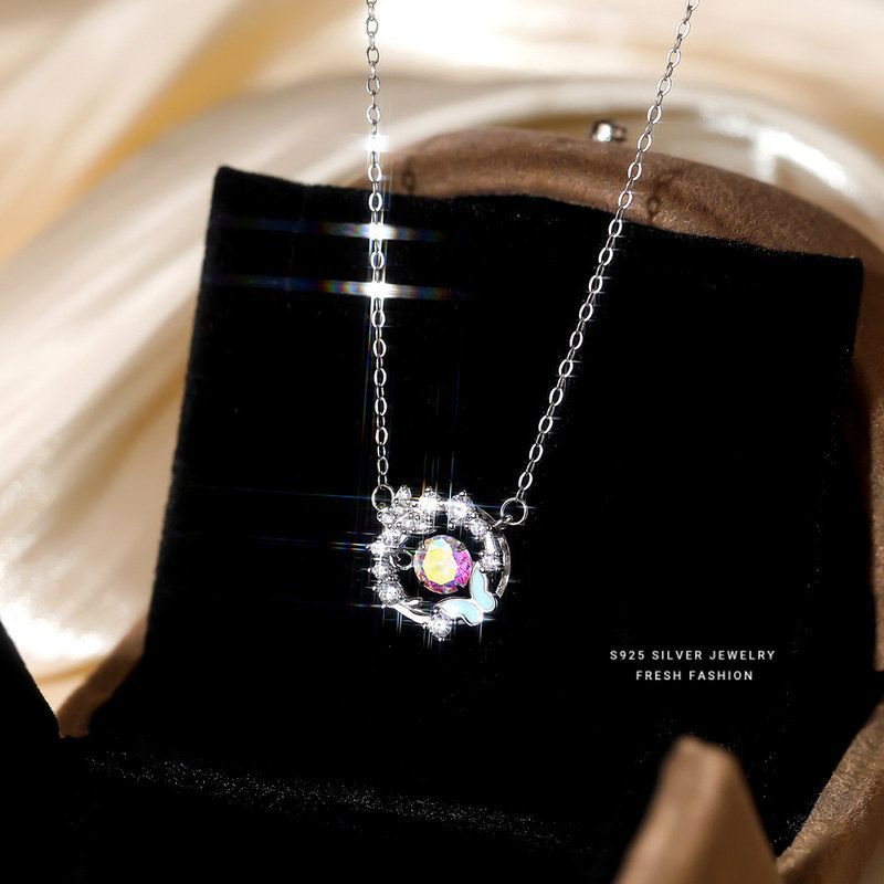 S925纯银幻彩花圈蝴蝶项链小众设计高级感送女友礼物灵动锁骨链