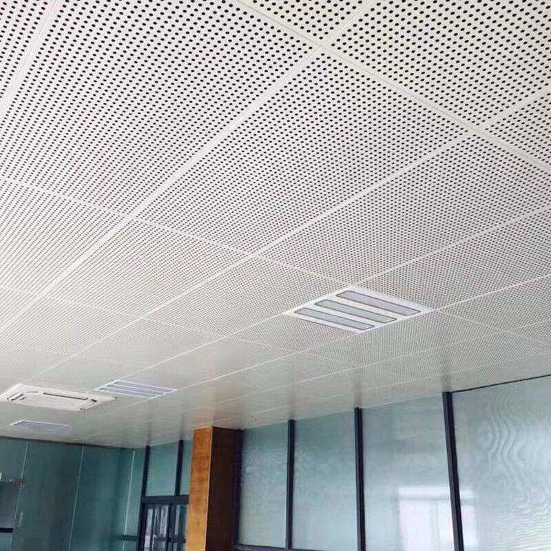 室内集成吊顶工程穿孔铝扣板吸音铝天花600x1200哑光白冲孔铝扣板