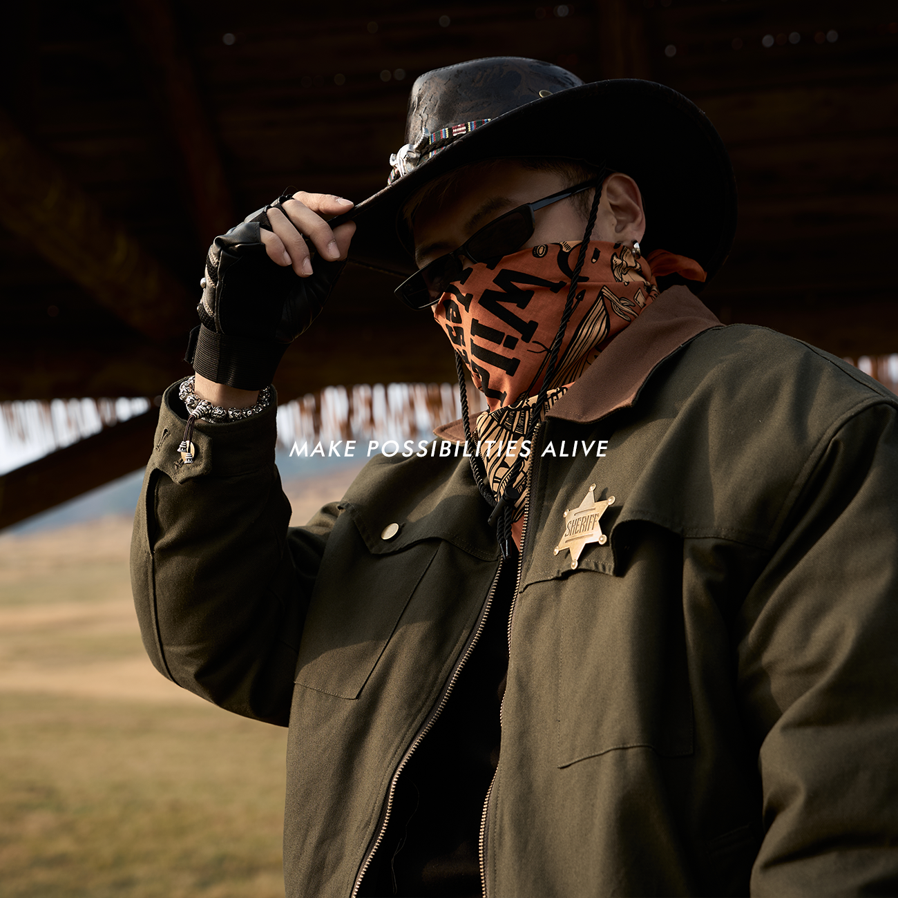 西部户外防风加厚棉服外套