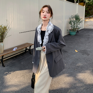 灰色时尚高级感西装外套女2025春季新款韩版宽松蕾丝拼接休闲西服图片