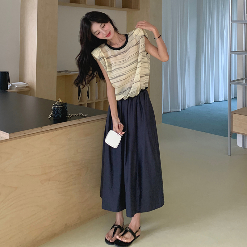 现货209-99002-P140-K208圆领撞色条纹百搭显瘦松紧高腰伞裙，女装套装/套裙，浙宝210（原浙宝191）