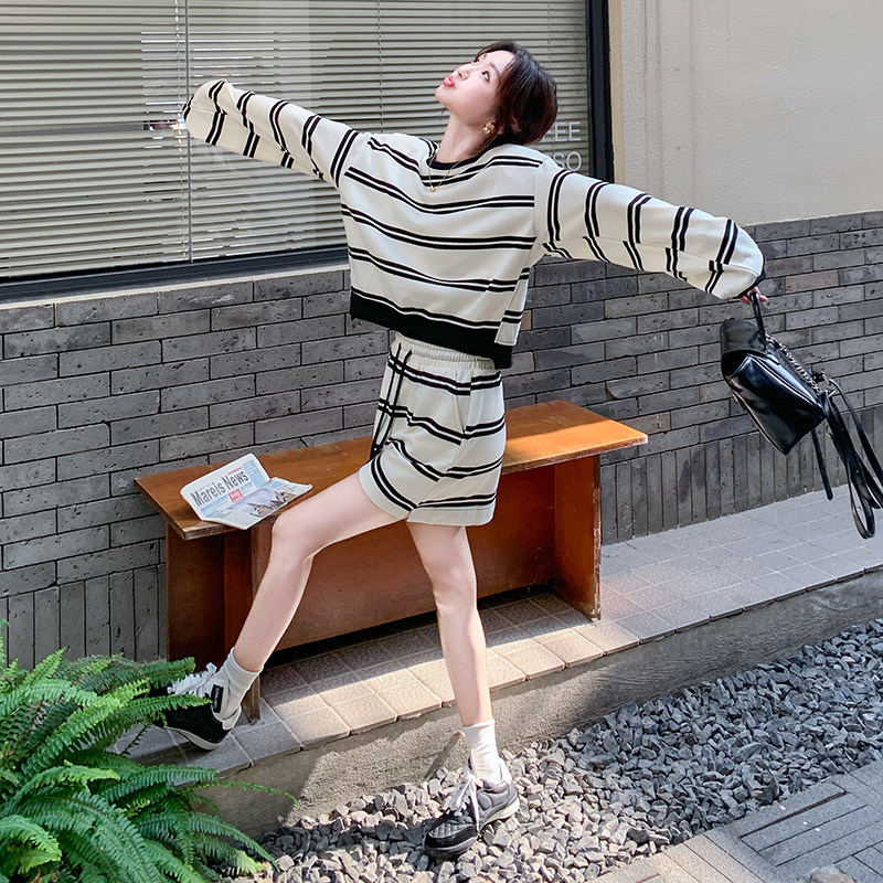 条纹卫衣短裙女春秋时尚洋气时髦裙气质韩版高级感,商品下架区,浙宝210（原浙宝191）