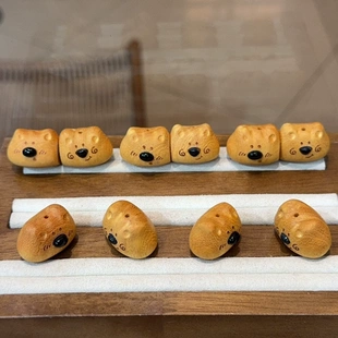 黄金檀磁吸卡皮巴拉二饼卡通配件手工DIY文玩包挂吊坠创意配饰