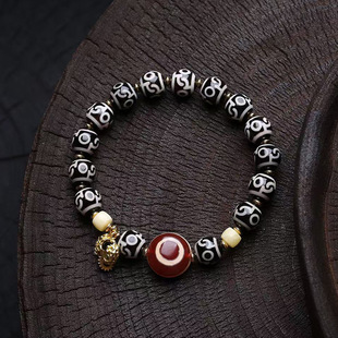 天然玛瑙莲师法器天珠手串单圈缠丝玛瑙侧挂羊板眼天珠配饰手链