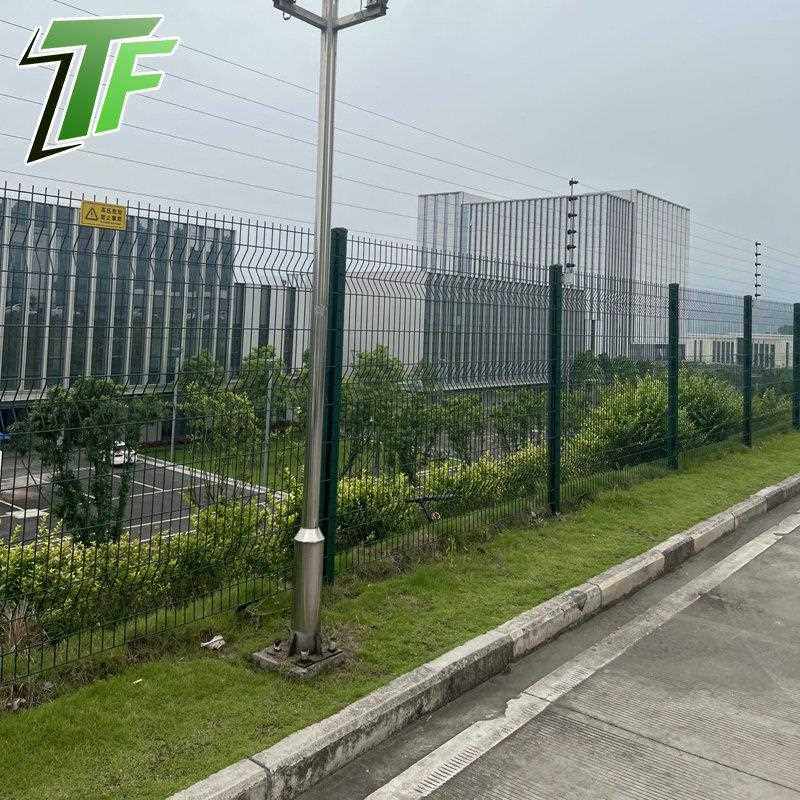 新款直销护栏网三角折弯小区护栏庭院隔离网河道防护网框架围栏铁