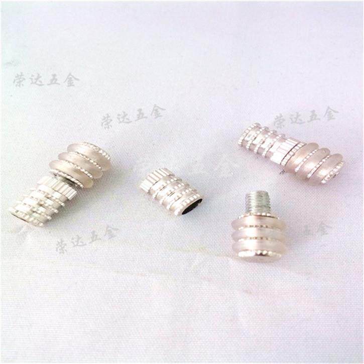 新款直销 全铜层板粒 玻璃层板托橱柜活动层板托隔板销