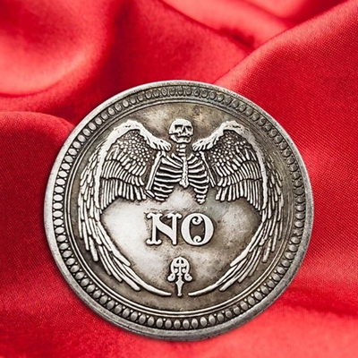 Yes or No Skull Commemorative Coin Souvenir Challenge Collec