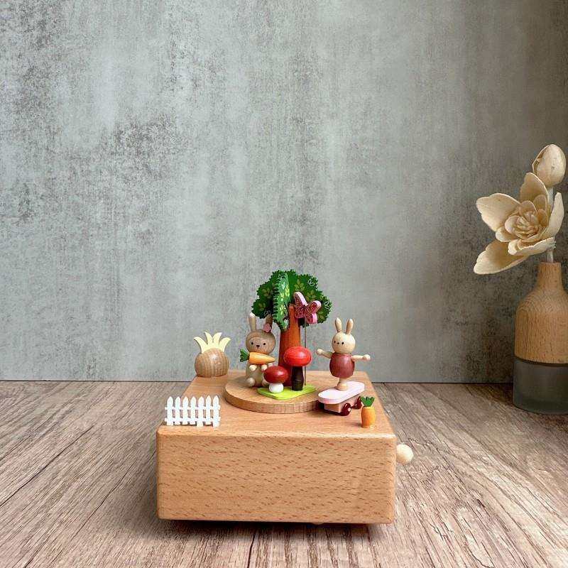 滑板小兔手工木质音乐盒小蘑菇微景观八音盒儿童节日木质工艺品,纺织面料/辅料/配套,纺织机械配件,淘宝优惠券,粉丝福利购,淘宝优惠卷