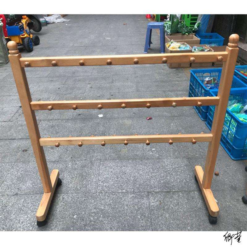 幼儿园木质毛巾架实木可拆卸毛巾儿童木质学校班级橡木茶杯架子