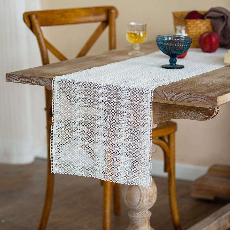 轻奢法式风情蕾丝餐桌桌旗厨房镂空设计家居室内装饰简约百搭盖巾