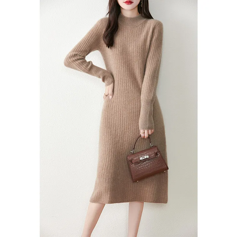 秋冬纯羊毛半高领修身针织毛衣裙