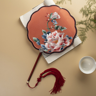 速发古风刺绣团扇手工苏绣复古绣式复原翘弓头头扇真丝刺中结婚汉