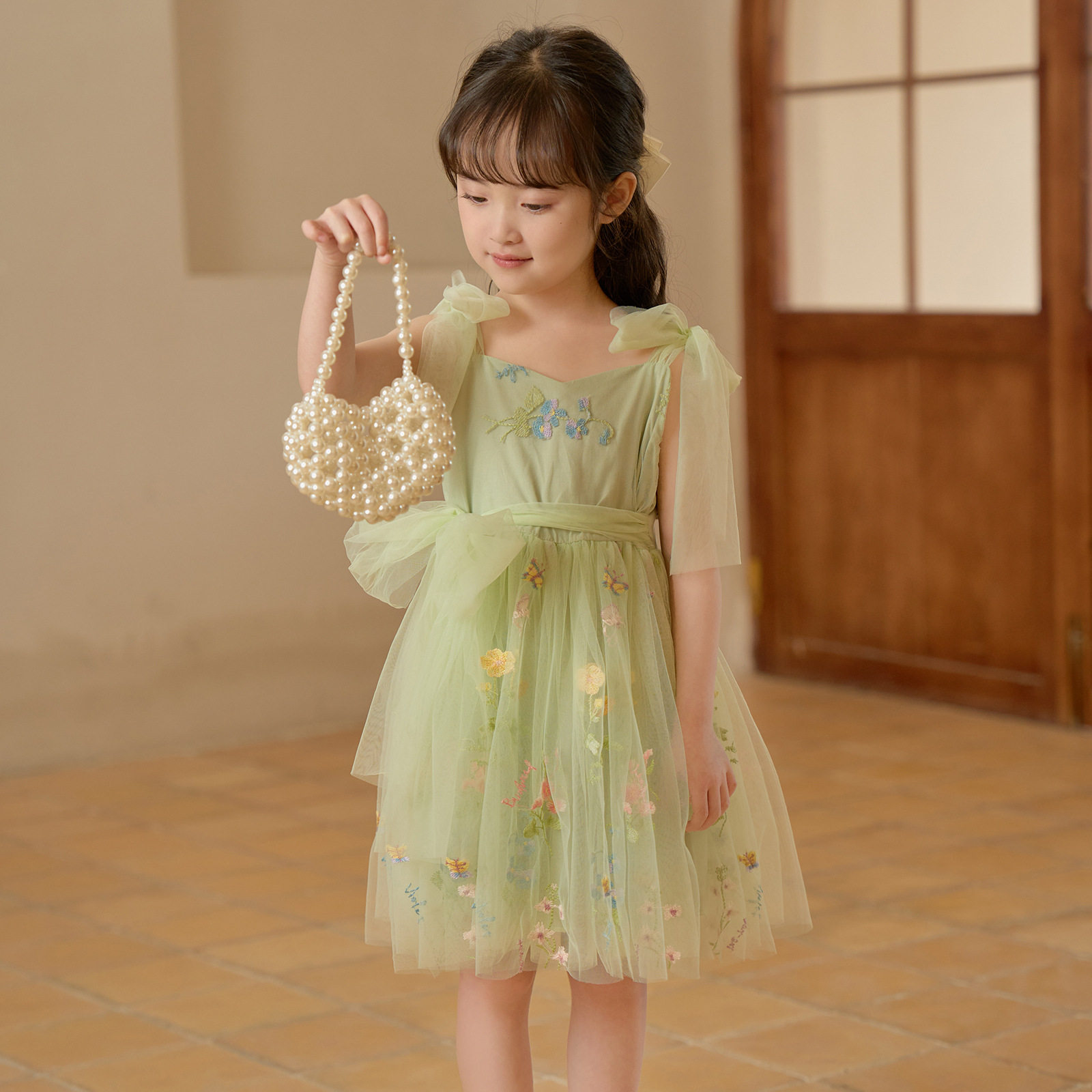 2025新款儿童裙子女夏女童连衣裙吊带系带裙子时尚欧美女童公主裙