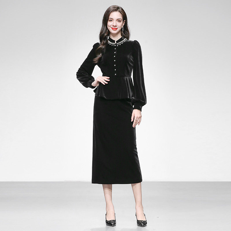 2025秋季现款女装丝绒上衣+半裙优雅华丽单穿打底套装