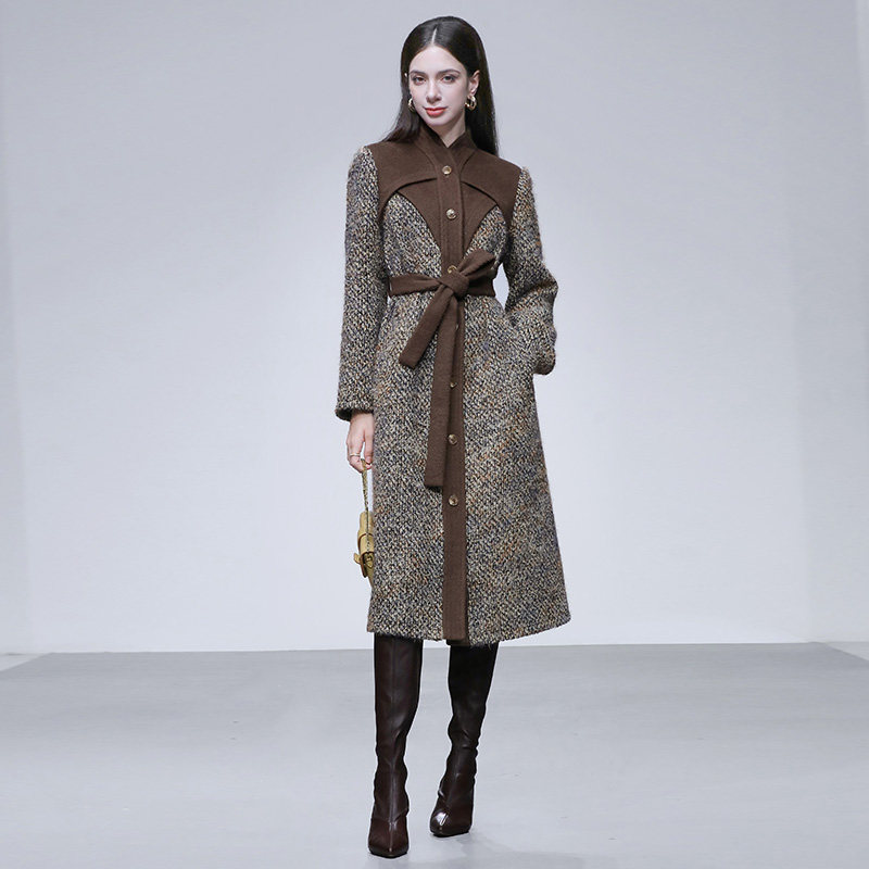 2025冬季新款时尚小香气质撞色拼接宽松版中长款粗花呢大衣外套女