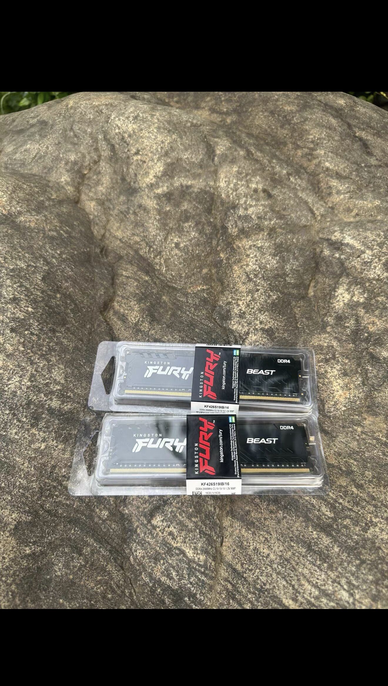 金士顿骇客神条DDR4 8G 16G 32G 2400 2666 3200内存条台式机通用图片