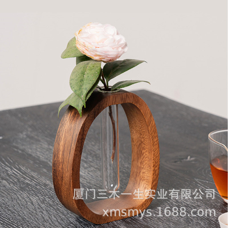 胡桃木实木花器酒店装饰