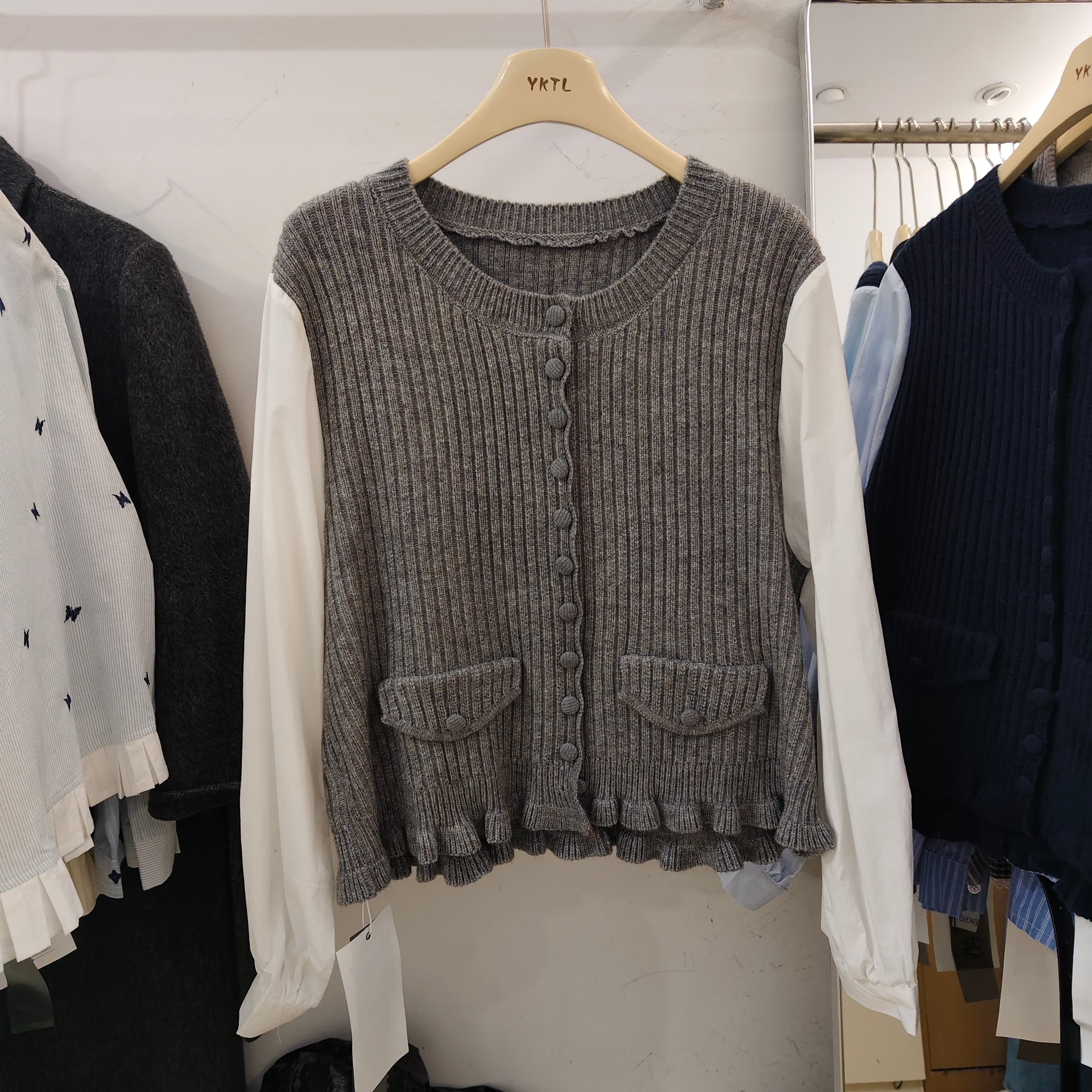 拼接衬衫袖假两件圆领针织开衫女减龄休闲单排扣上衣2026早春新款,女装/女士精品,毛针织衫,淘宝优惠券,粉丝福利购,淘宝优惠卷