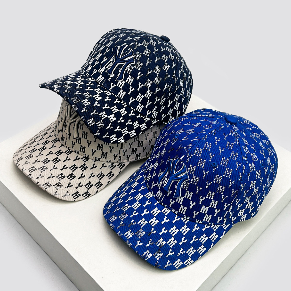 渐变刺绣MY立体刺绣满标棒球帽