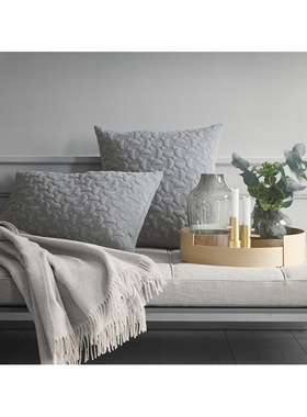 丹麦Fritz Hansen 灰色靠垫 Vertigo Cushion 创意设计进口