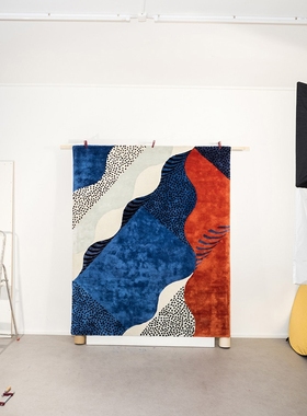 法国Moustache Silkscreen Rug 地毯 进口