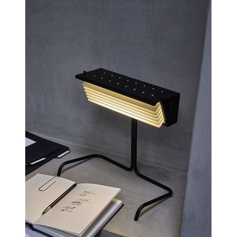 法国DCW Editions Biny LED Table lamp 台灯 2色可选