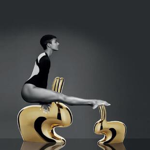 意大利Qeeboo CHAIR 兔椅凳兔子椅装 饰椅摆件礼物 RABBIT