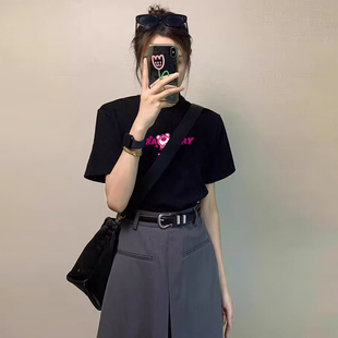 夏日多巴胺穿搭正肩深紫色t恤女短袖设计感小众修身棉质圆领上衣