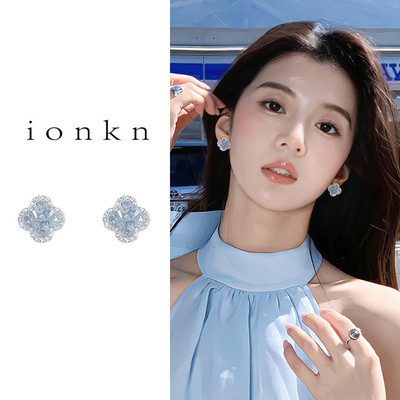 蓝色花朵四叶草耳夹女轻奢